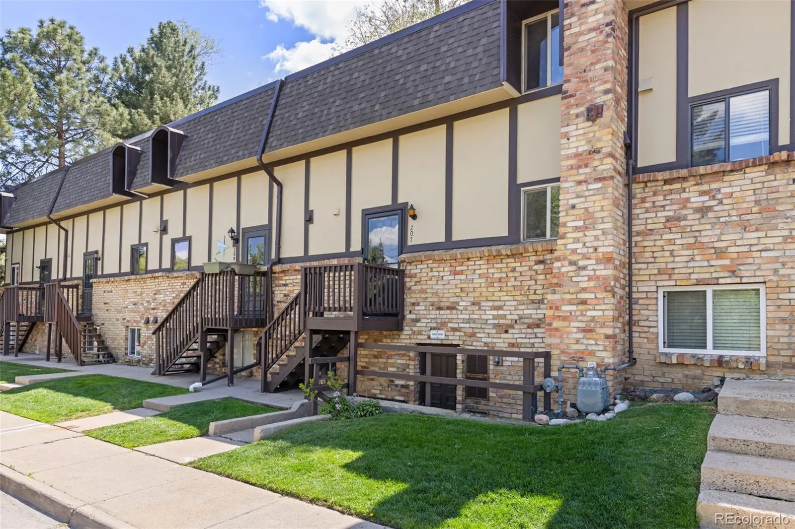 8060 W 9th Avenue #207 Lakewood CO 80214 MLS #REC7132662 05142026155413 1600 18