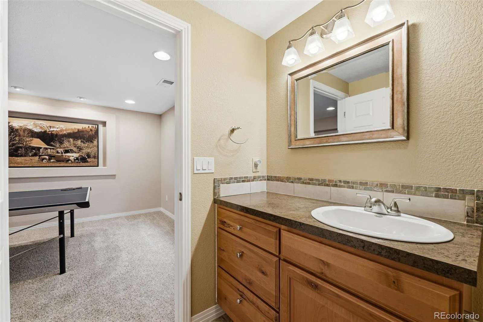1004 Boxelder Circle Longmont CO 80503 MLS #REC7132798 05202026001208 1600 33