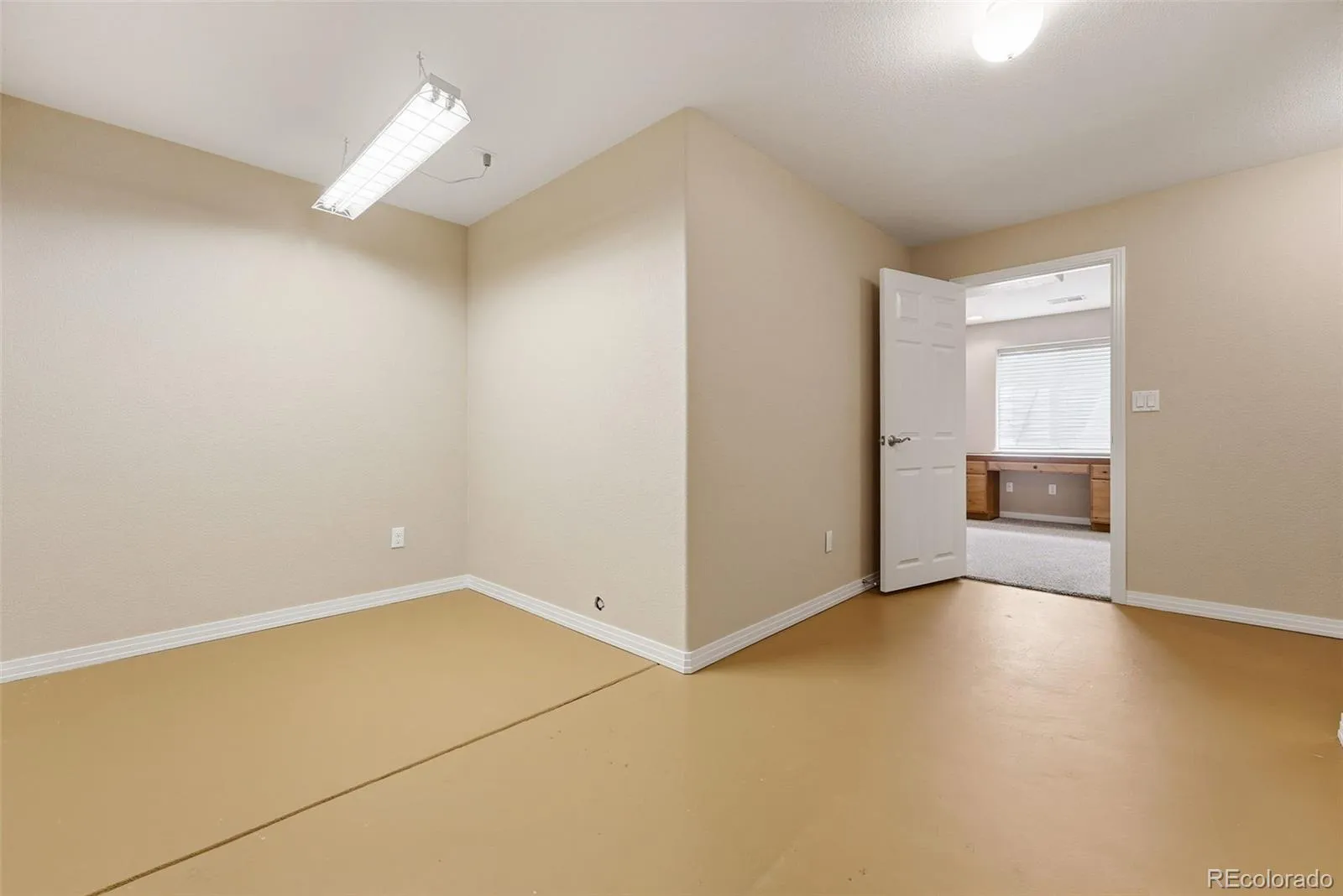 1004 Boxelder Circle Longmont CO 80503 MLS #REC7132798 05202026001208 1600 36