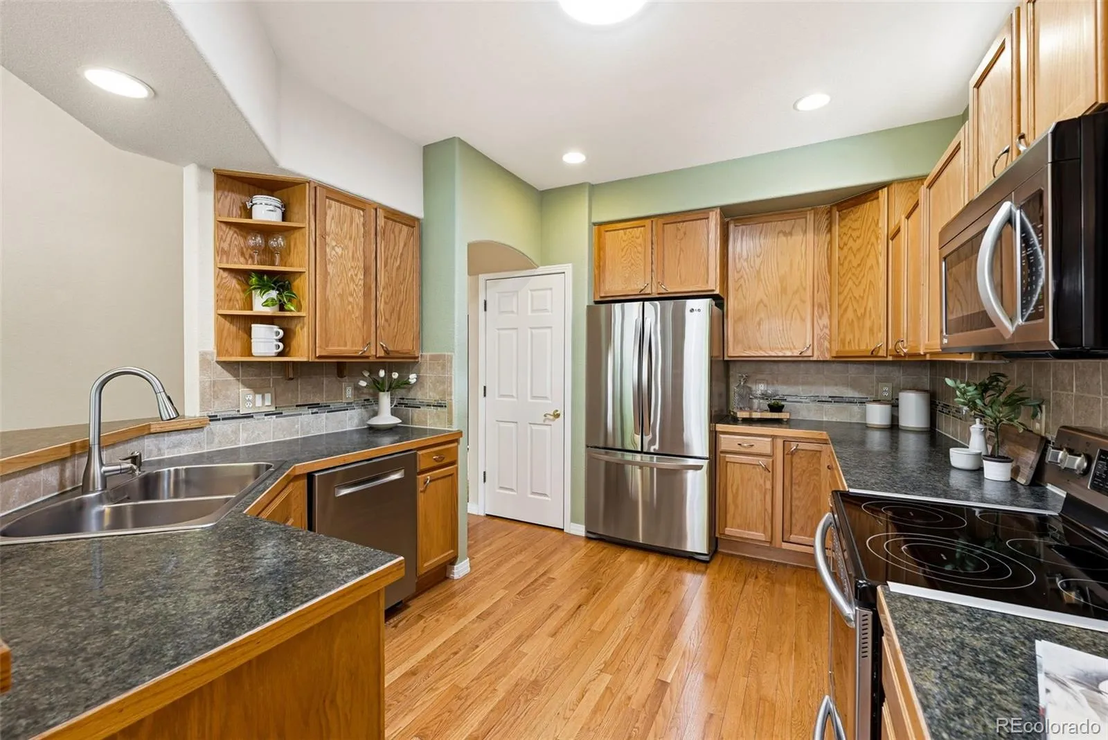 1004 Boxelder Circle Longmont CO 80503 MLS #REC7132798 05202026001208 1600 7