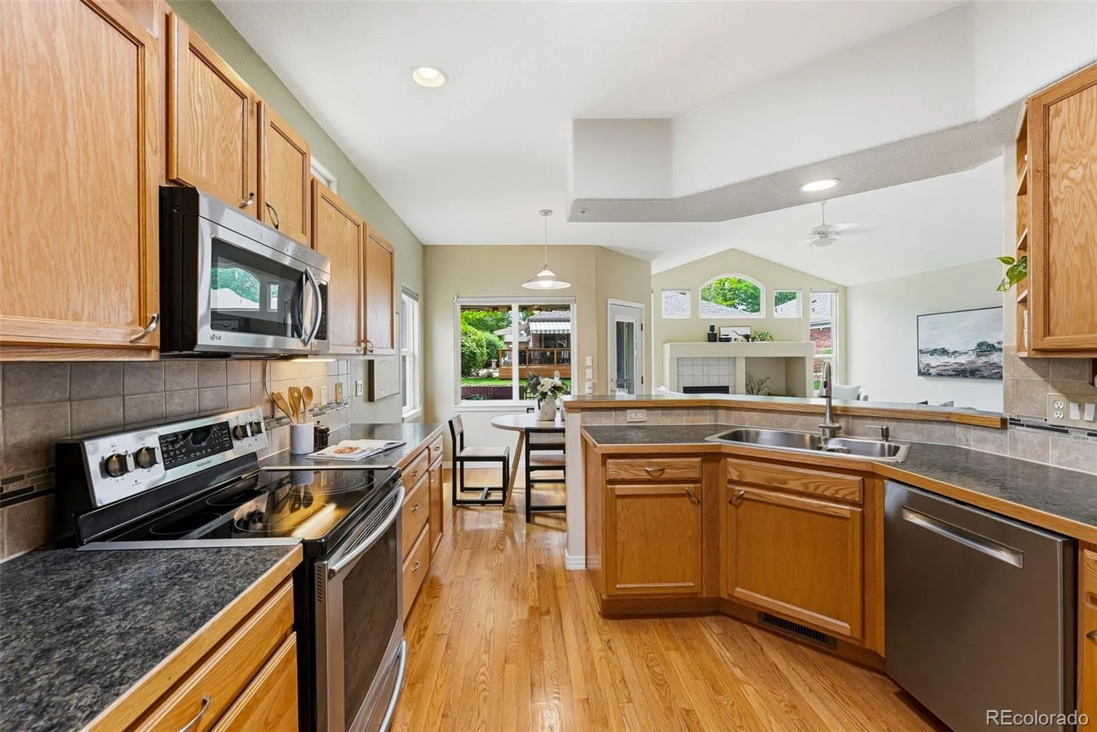 1004 Boxelder Circle Longmont CO 80503 MLS #REC7132798 05202026001208 1600 8