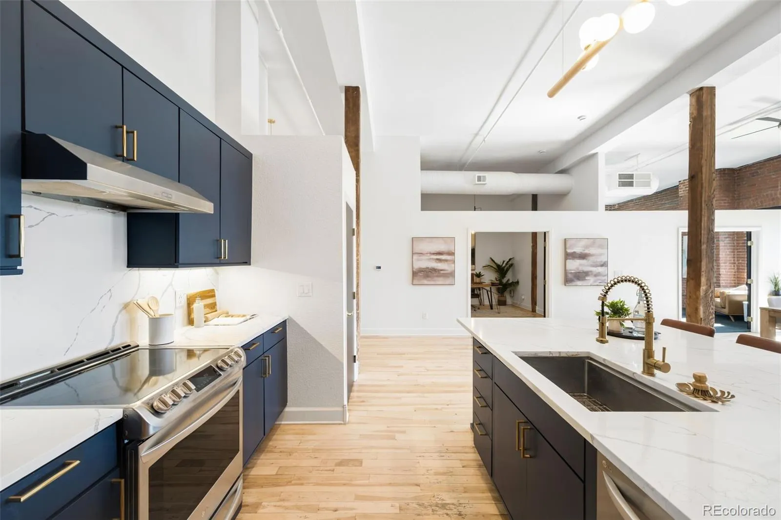 04152026193536 1600 15