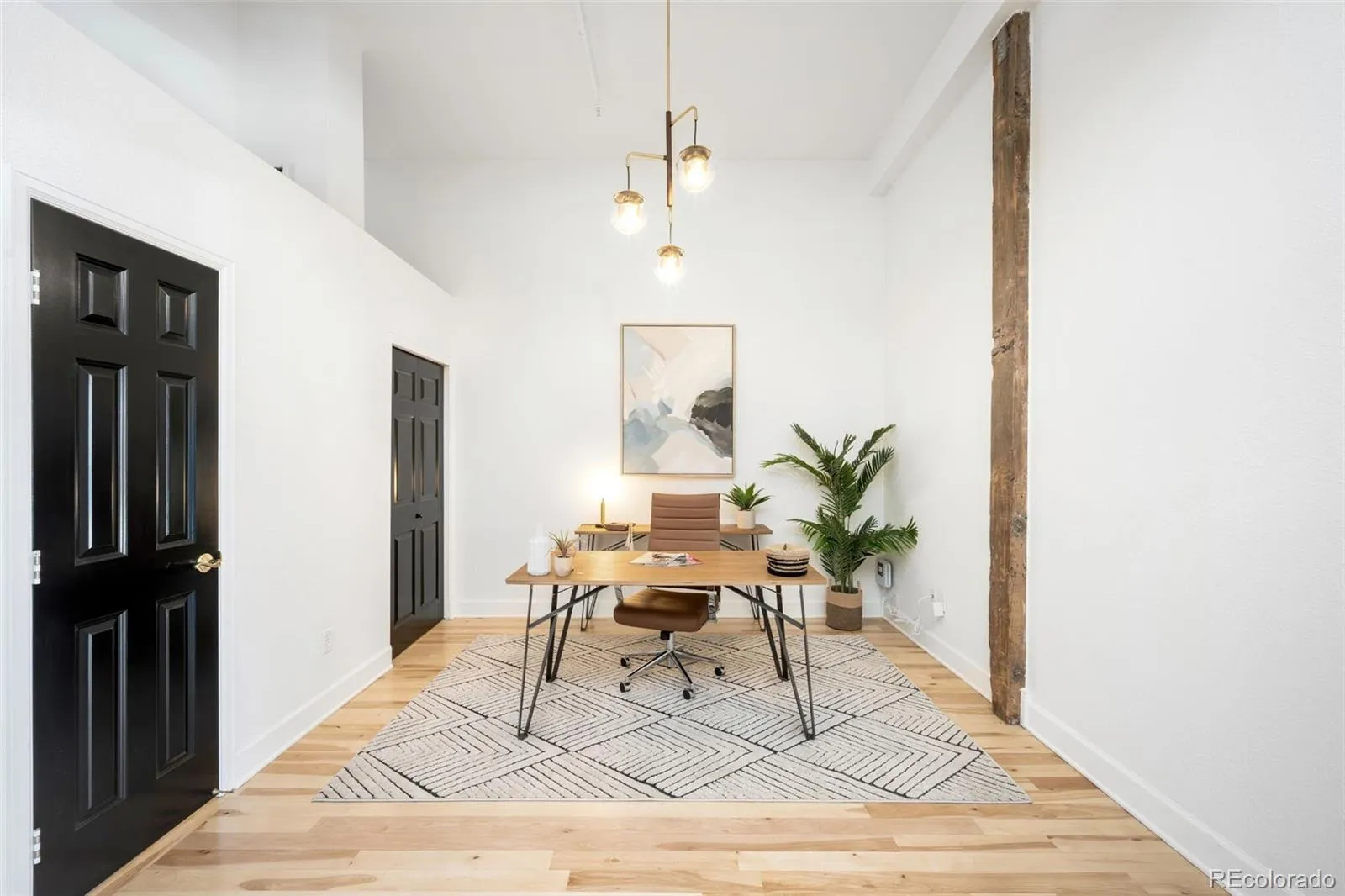 04152026193536 1600 33