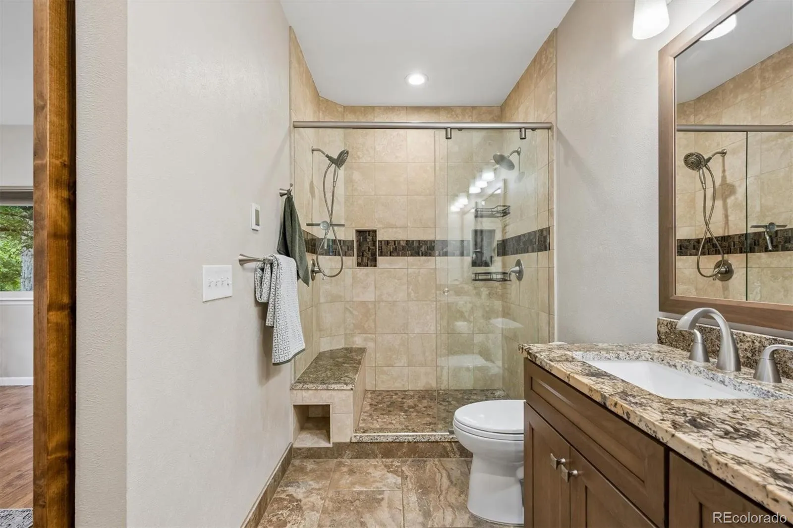 1606 Glen Bar Drive Lakewood CO 80215 MLS #REC7134057 05232026095433 1600 20