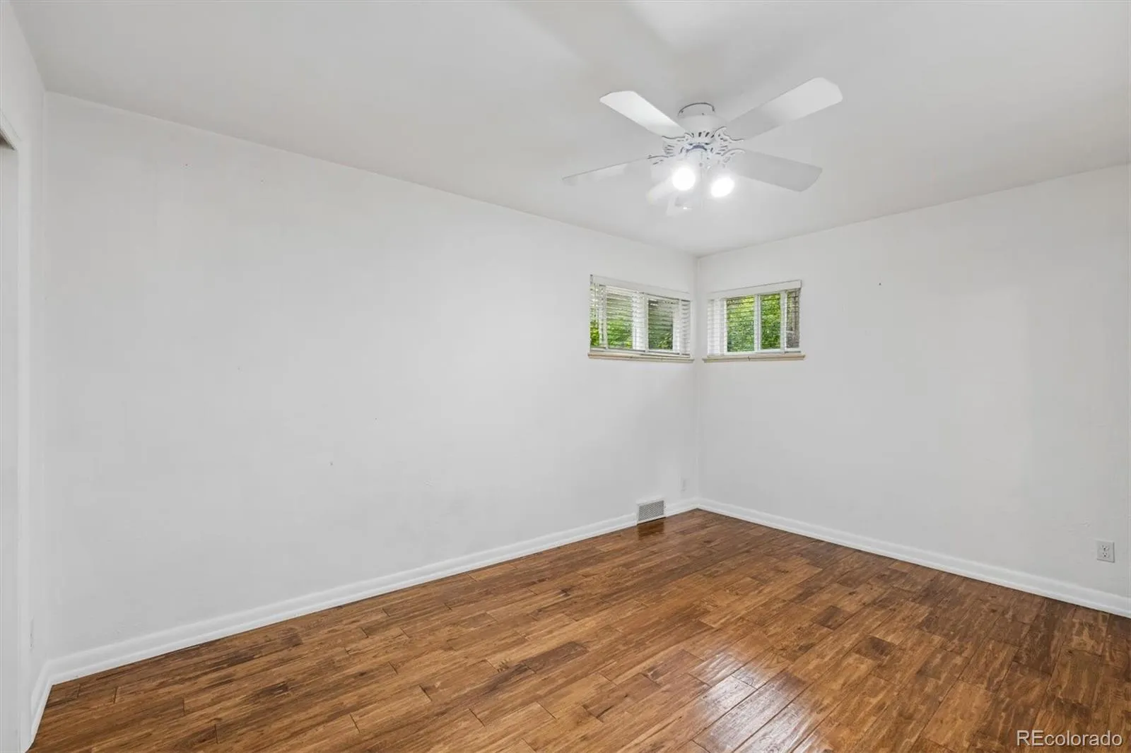 1606 Glen Bar Drive Lakewood CO 80215 MLS #REC7134057 05232026095433 1600 25