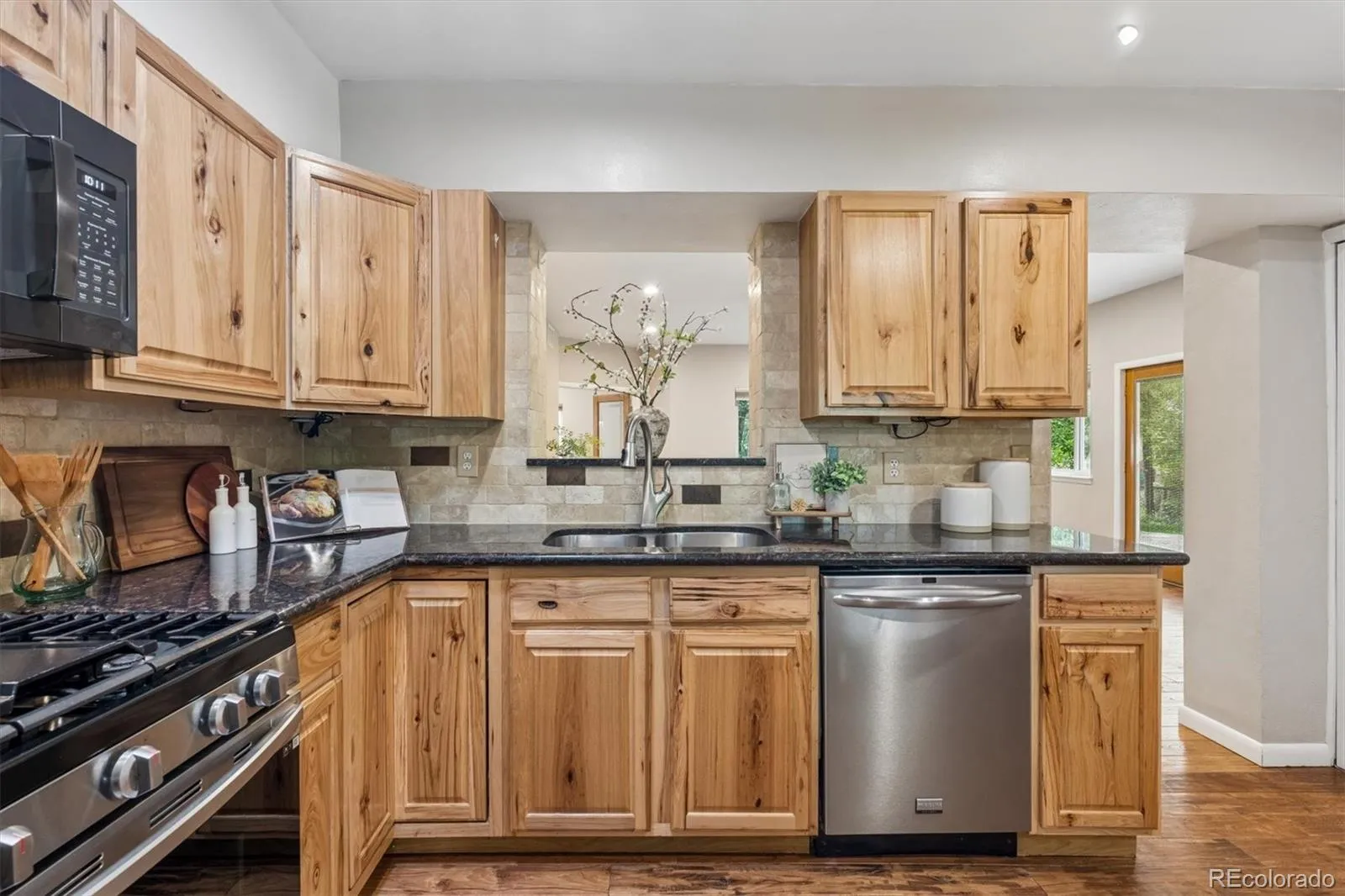 1606 Glen Bar Drive Lakewood CO 80215 MLS #REC7134057 05232026095433 1600 9