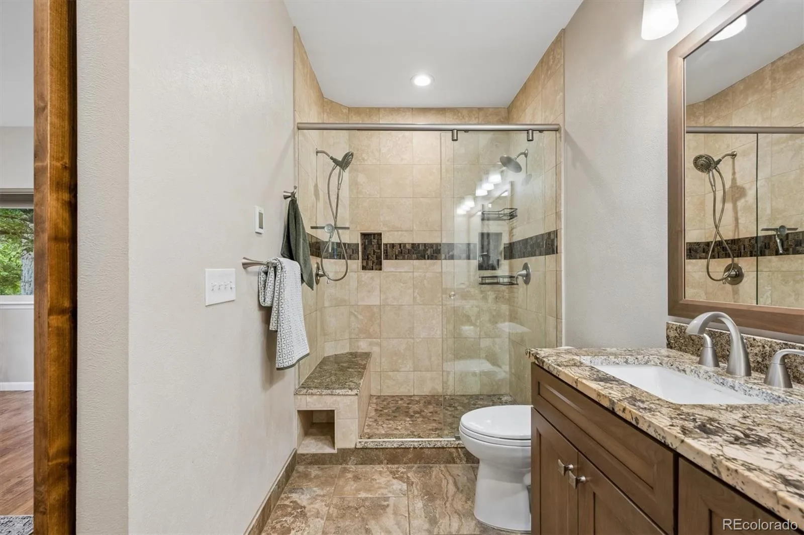 1606 Glen Bar Drive Lakewood CO 80215 | MLS #REC7134057 10092026233024 1600 21