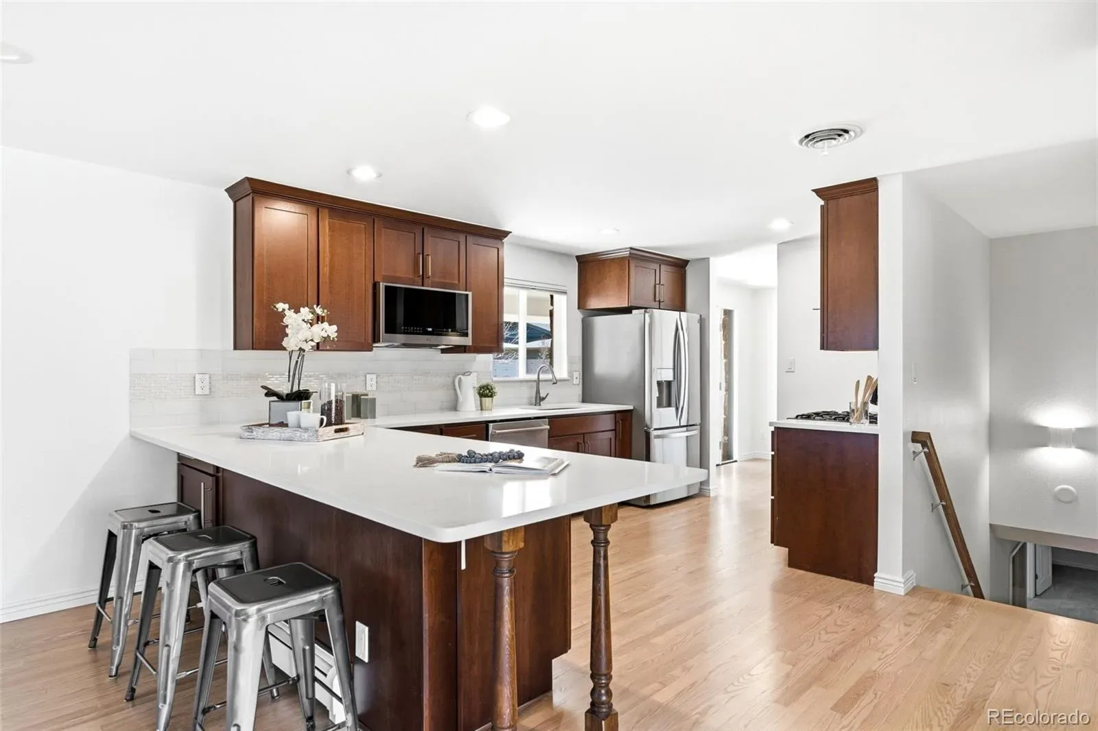 03232026220337 1600 10