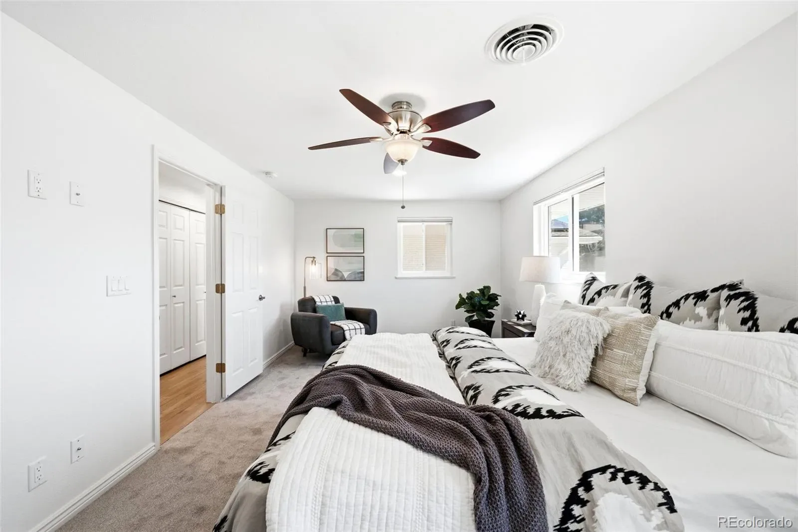 03232026220337 1600 17