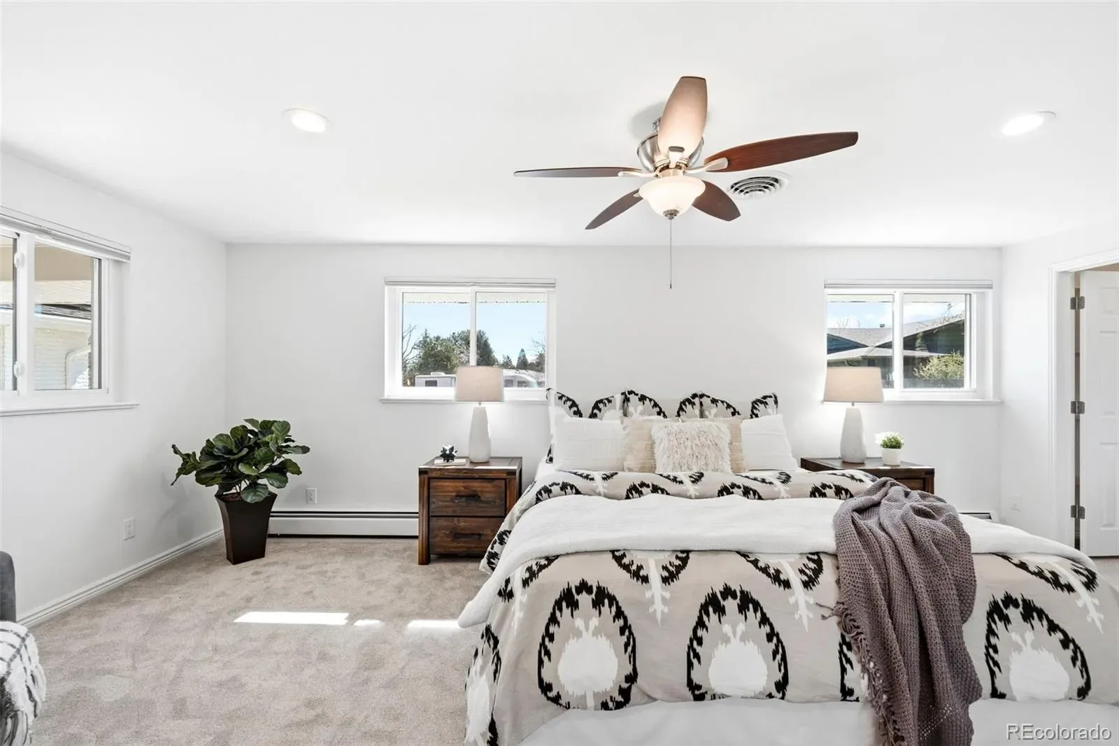 03232026220337 1600 19