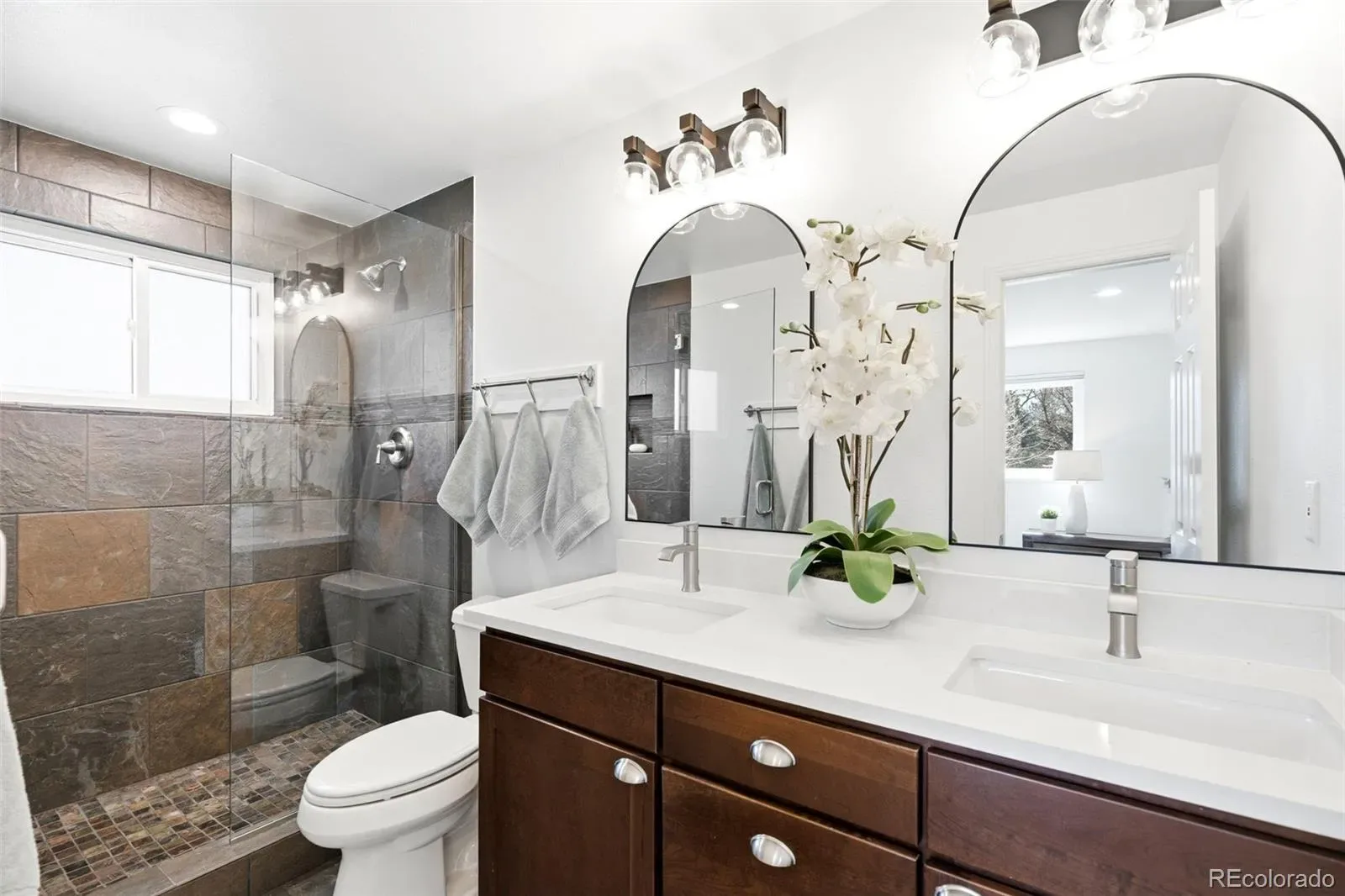 03232026220337 1600 22