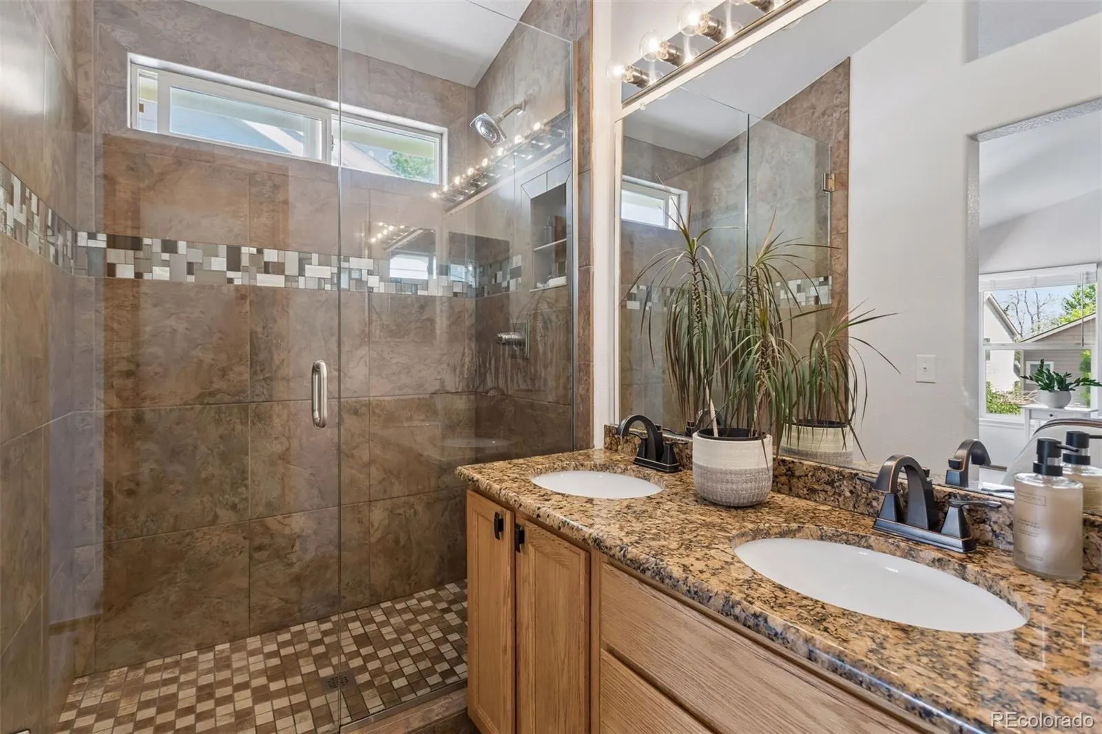 1355 S Alton Court Denver CO 80247 MLS #REC7134467 05142026075417 1600 24
