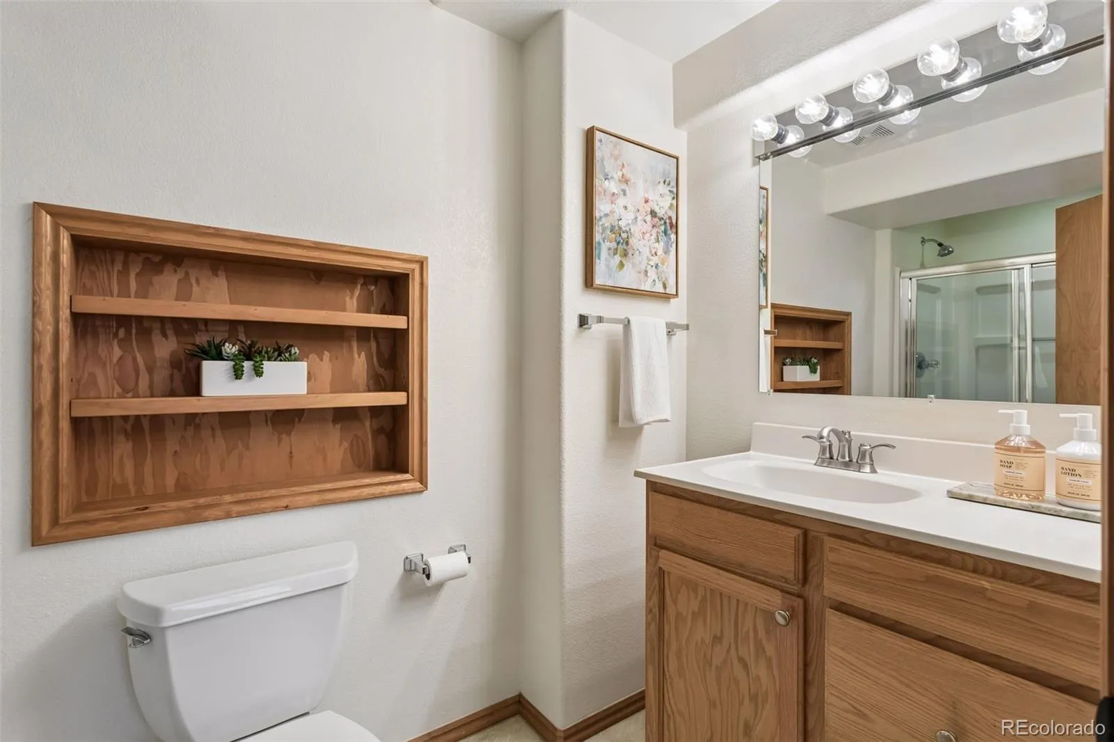 1355 S Alton Court Denver CO 80247 MLS #REC7134467 05142026075417 1600 33