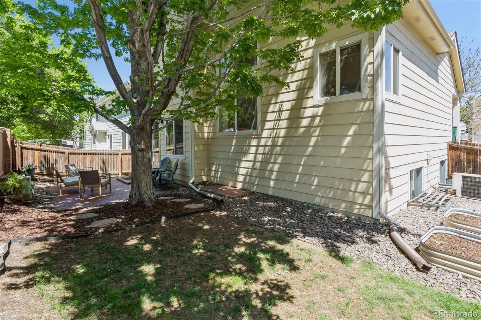 1355 S Alton Court Denver CO 80247 MLS #REC7134467 05142026075417 1600 36