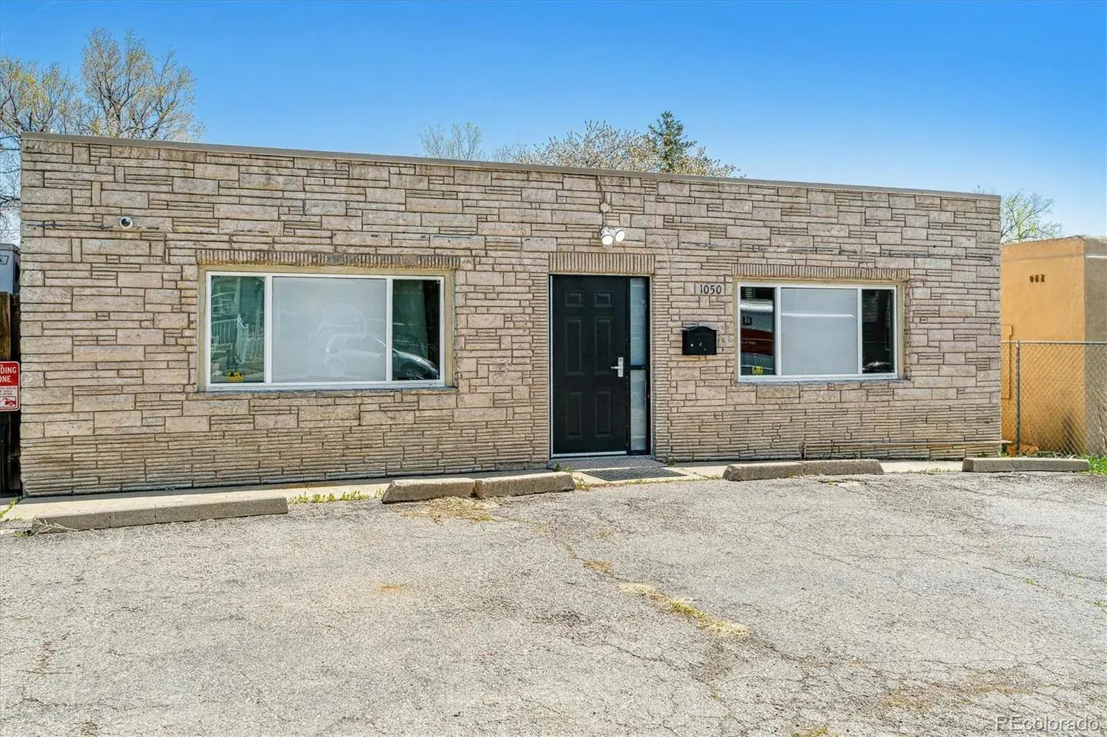1050 S Quitman Street Denver CO 80219 MLS #REC7134857 06172025020118 1600 2