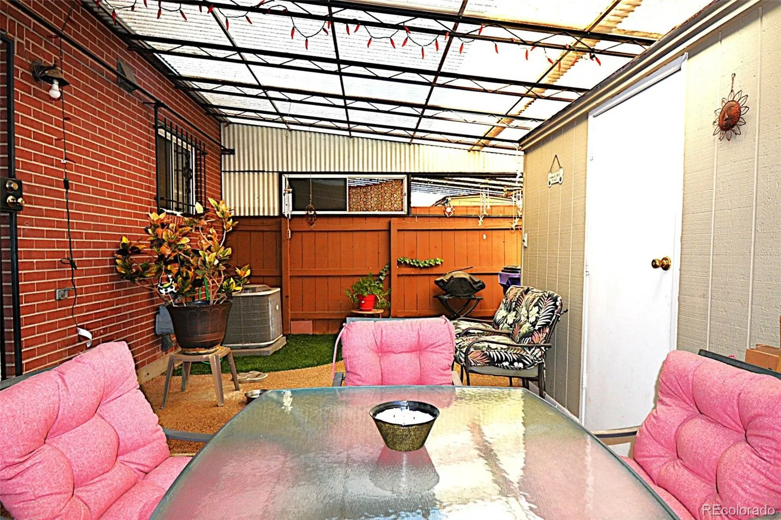 9049 E Nassau Avenue Denver CO 80237 MLS #REC7134859 05242026052525 1600 18