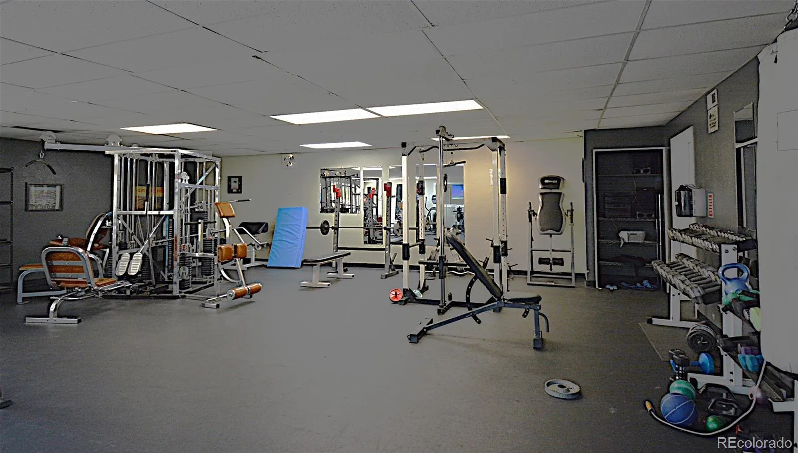9049 E Nassau Avenue Denver CO 80237 MLS #REC7134859 05242026052525 1600 21