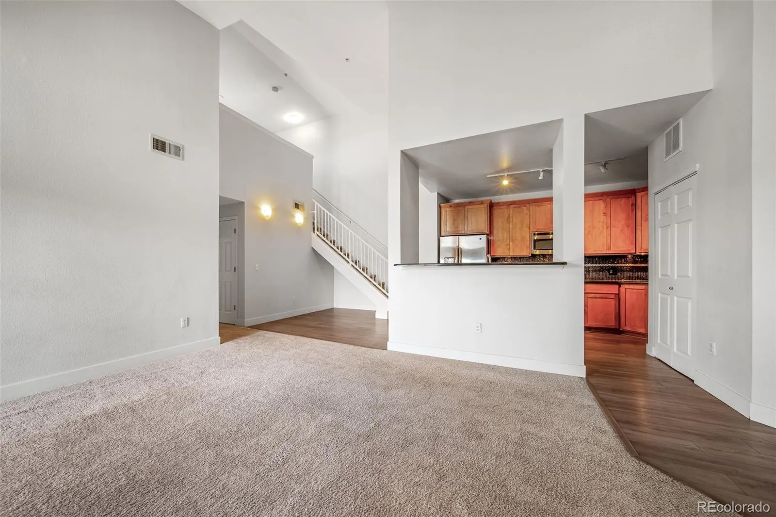 04112026143700 1600 10