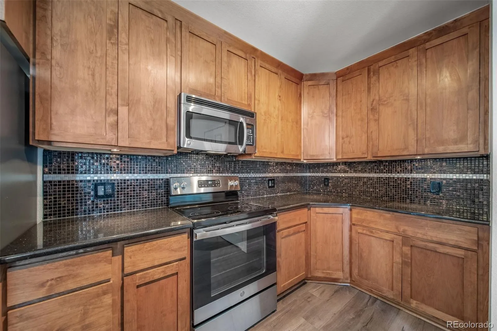 04112026143700 1600 16