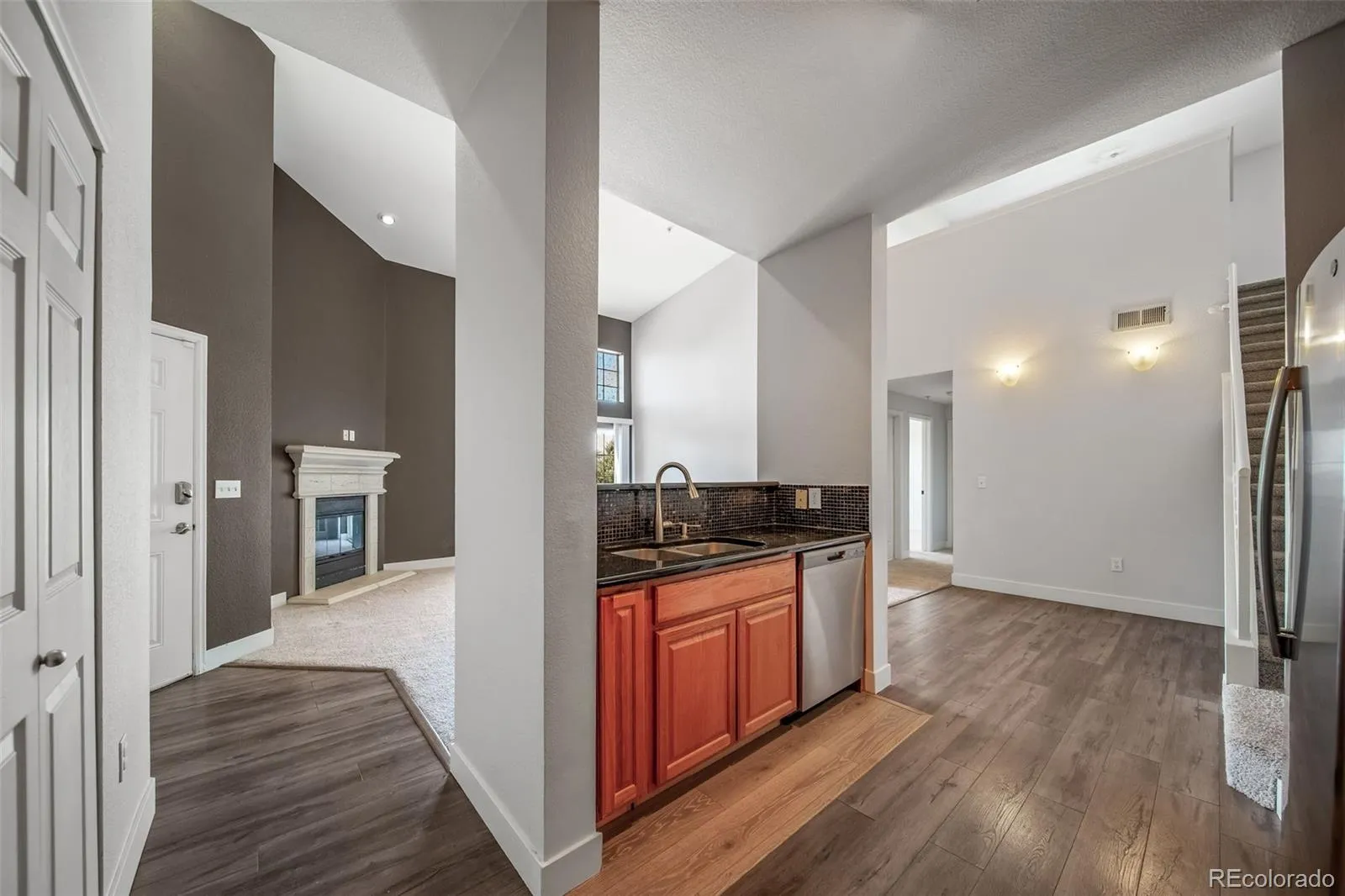 04112026143700 1600 17