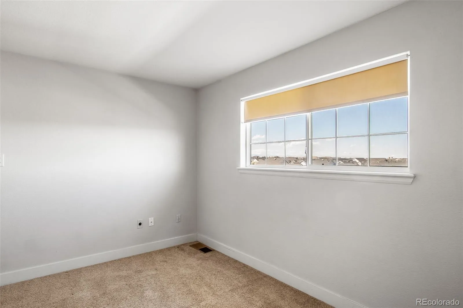 04112026143700 1600 40