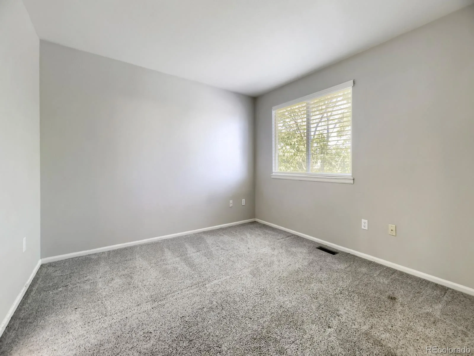9742 Spring Hill Place Littleton CO 80129 MLS #REC7137511 06132026012322 1600 17