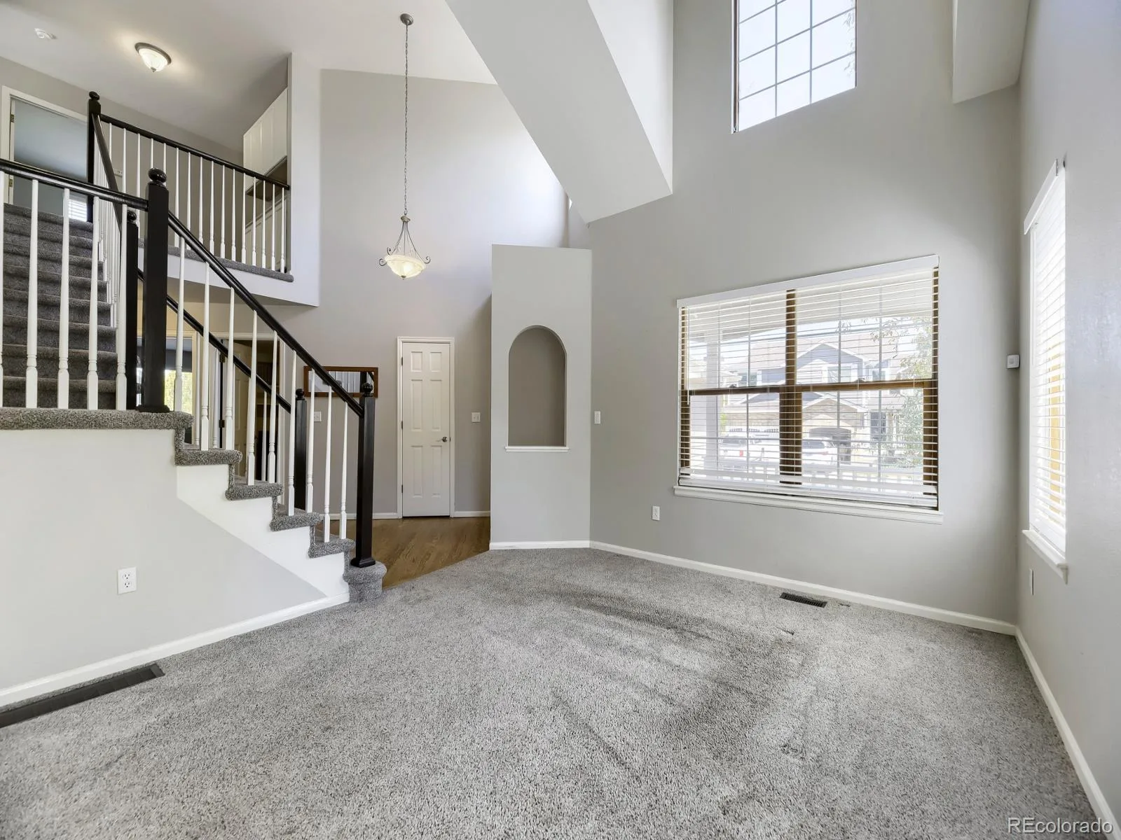 9742 Spring Hill Place Littleton CO 80129 MLS #REC7137511 06132026012322 1600 3