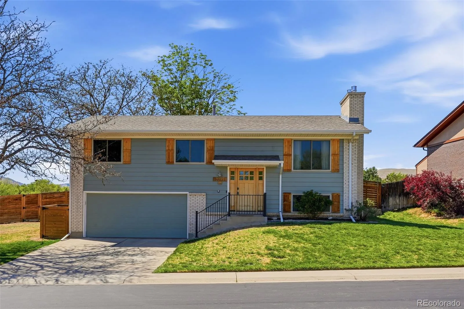 2291 S Zang Court Lakewood CO 80228 MLS #REC7138332 06192026234852 1600 30