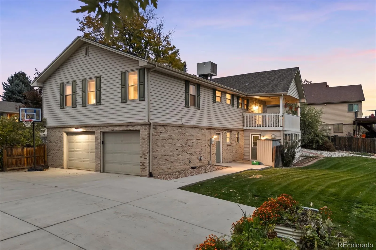 04122026093100 1600 41