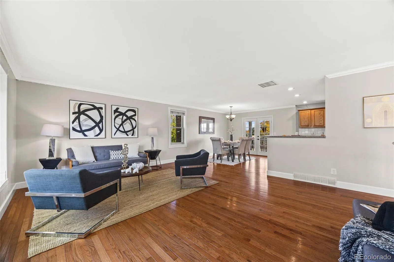 04122026093100 1600 7