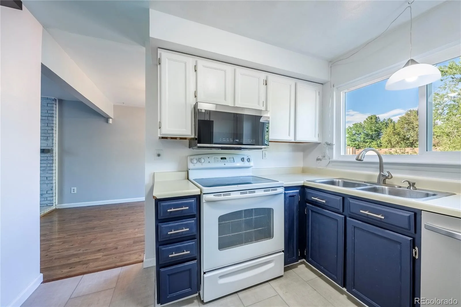 3954 S Bahama Street Aurora CO 80013 | MLS #REC7139567 08202026044654 1600 10