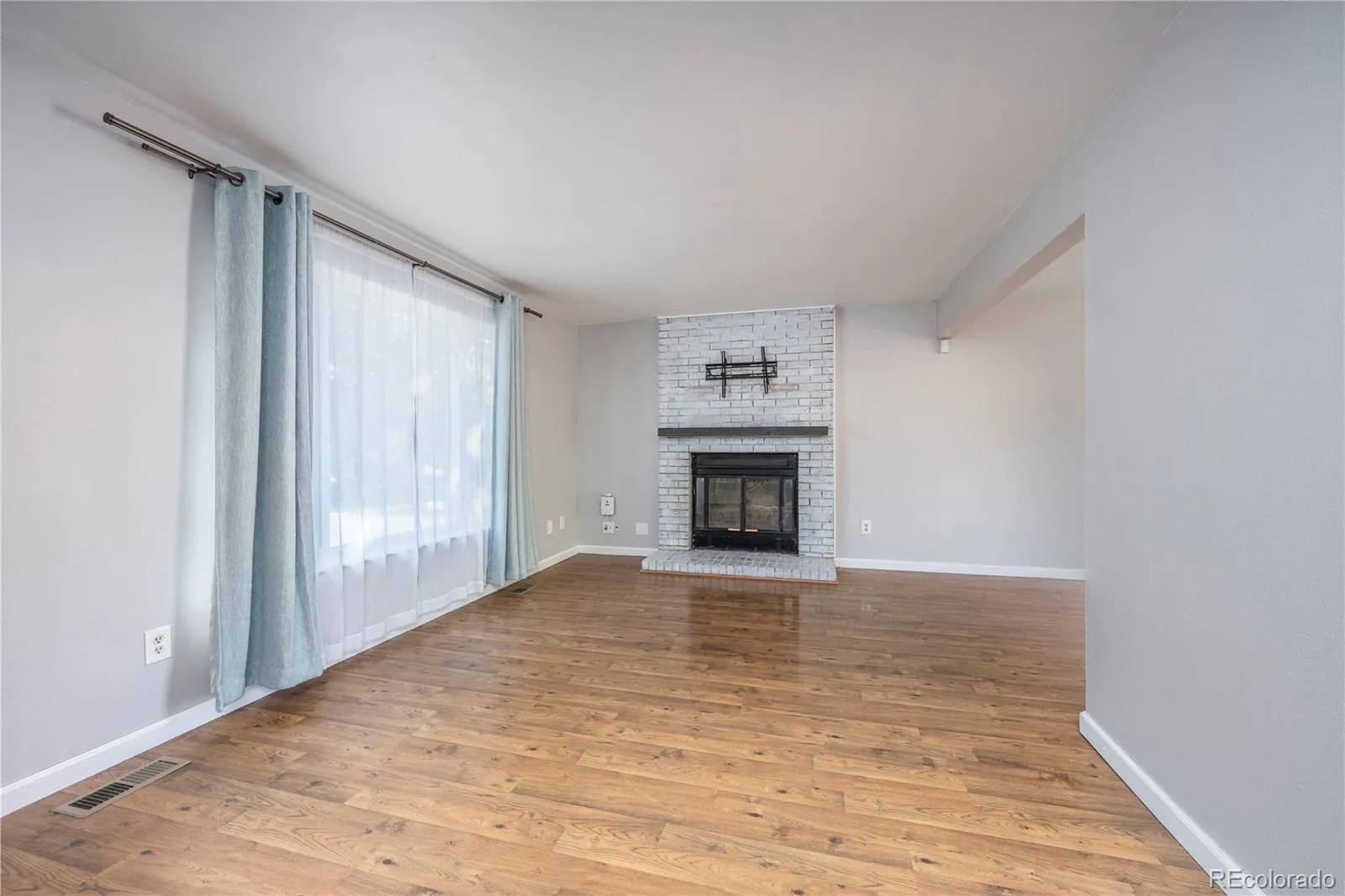 3954 S Bahama Street Aurora CO 80013 | MLS #REC7139567 08202026044654 1600 8