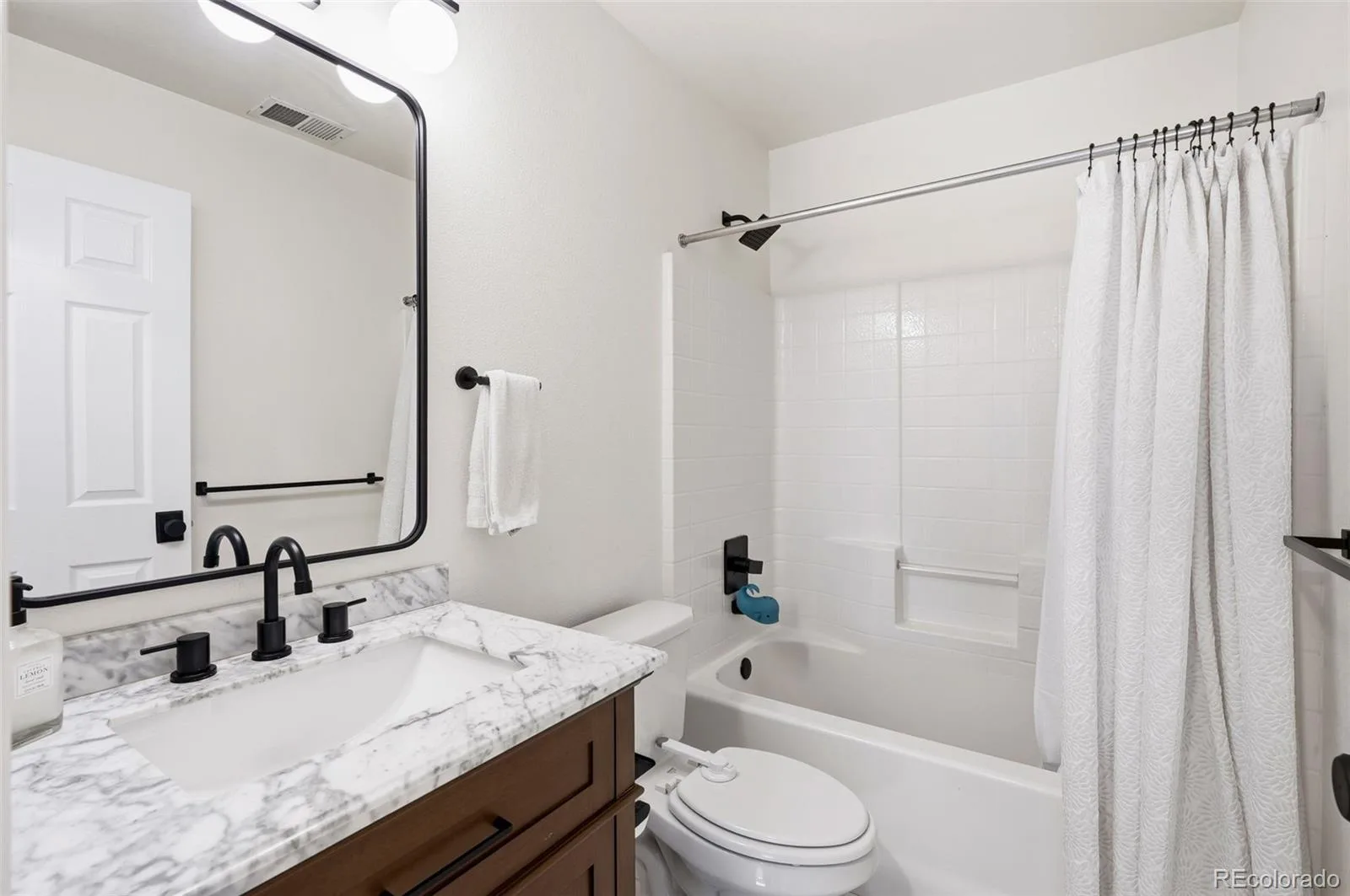 22079 E Belleview Place Aurora CO 80015 | MLS #REC7140097 08272026232511 1600 33