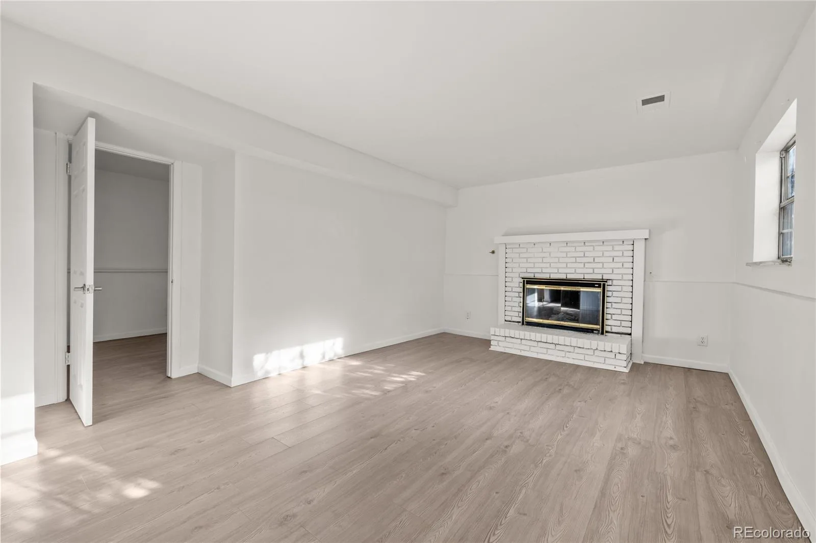 1836 S Evanston Street Aurora CO 80012 | MLS #REC7145413 09222026190222 1600 23