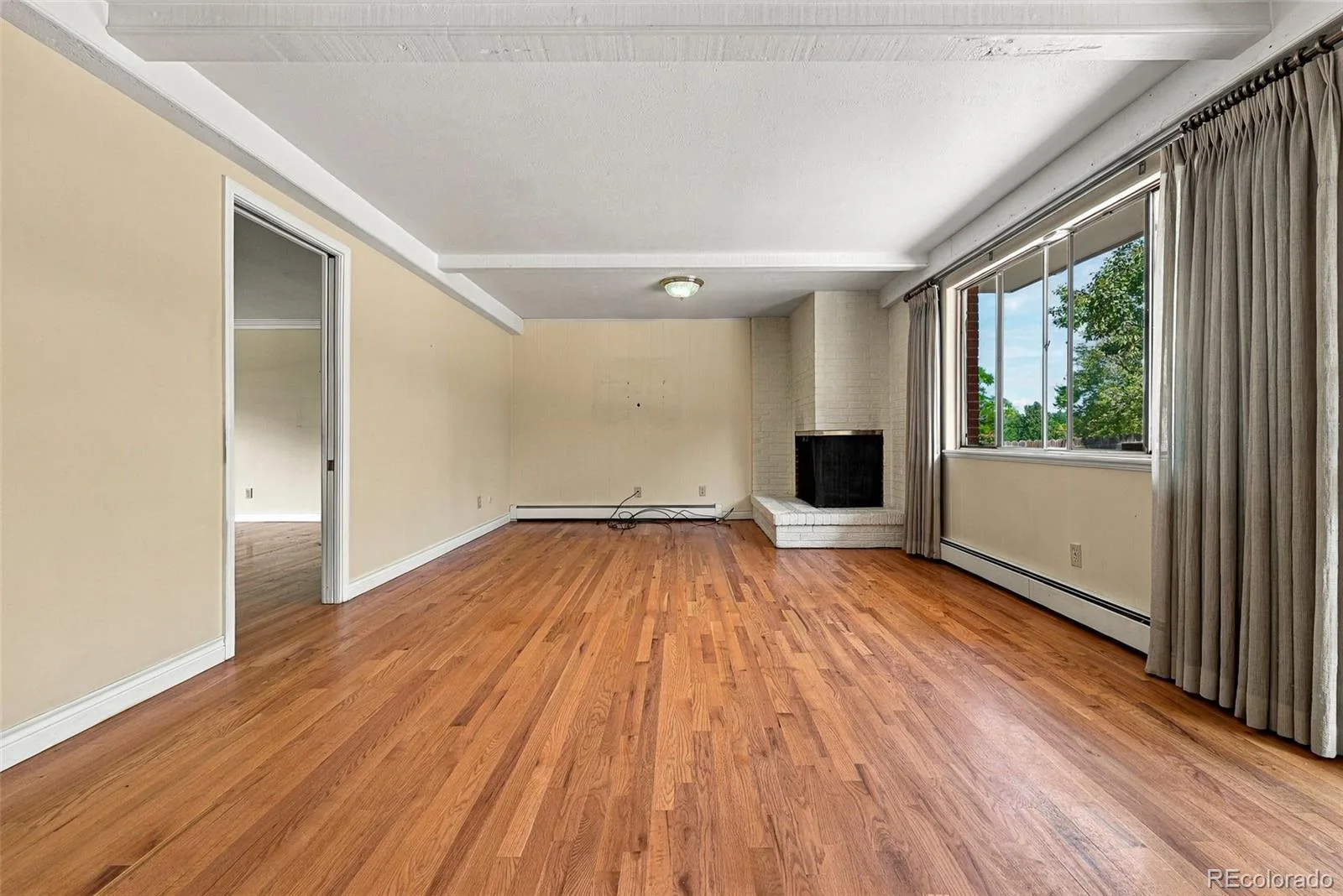 3700 S Roslyn Way Denver CO 80237 | MLS #REC7146214 09222026190158 1600 11