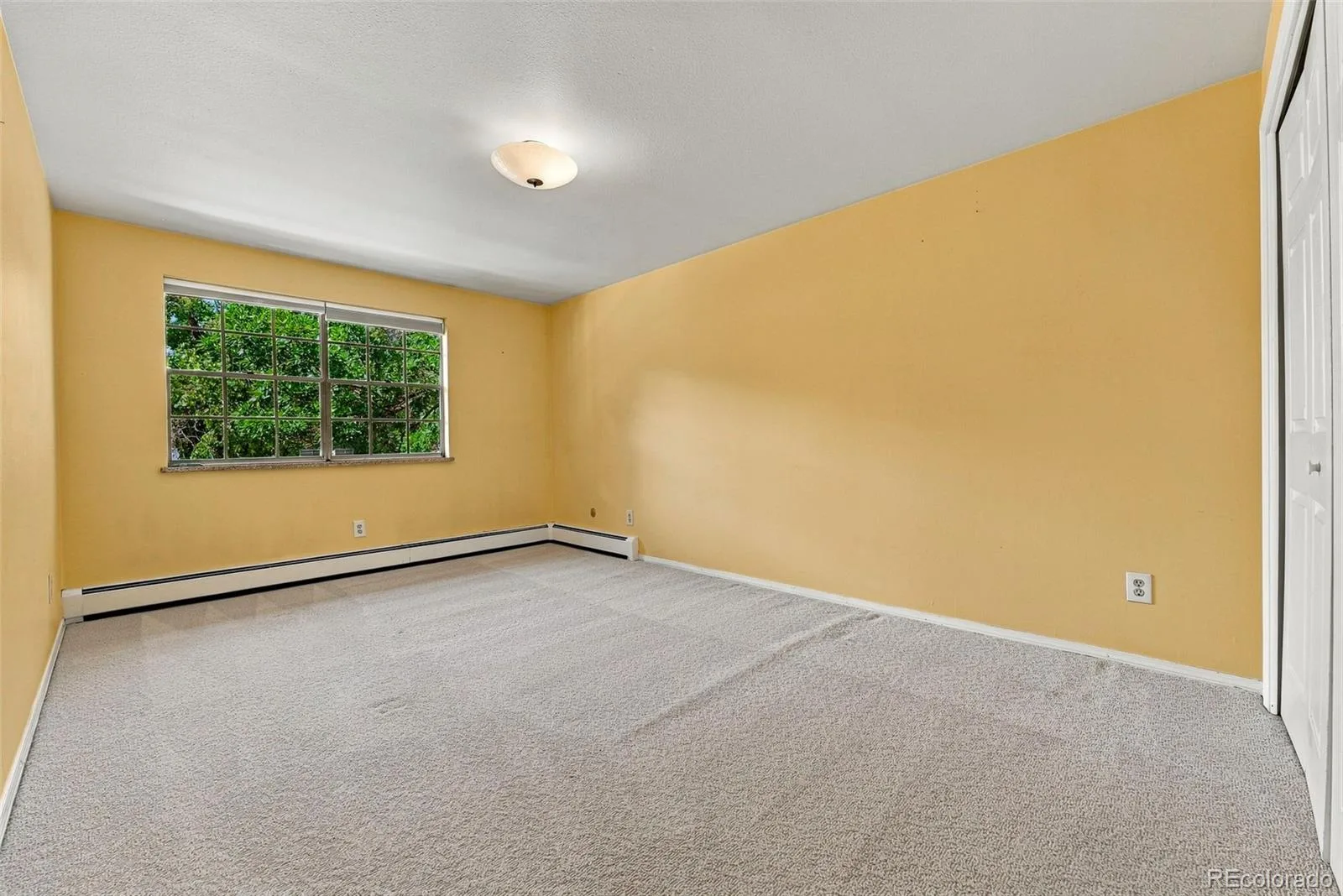 3700 S Roslyn Way Denver CO 80237 | MLS #REC7146214 09222026190158 1600 25