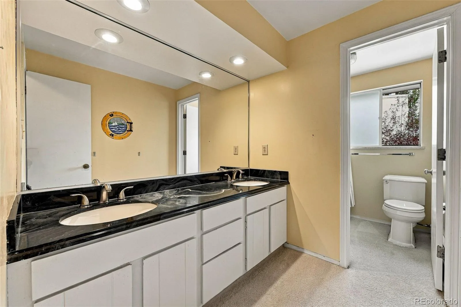 3700 S Roslyn Way Denver CO 80237 | MLS #REC7146214 09222026190158 1600 27