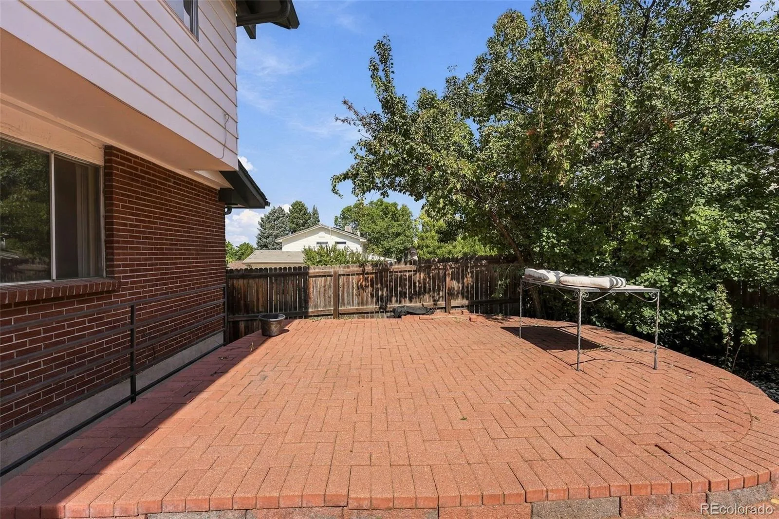 3700 S Roslyn Way Denver CO 80237 | MLS #REC7146214 09222026190158 1600 42