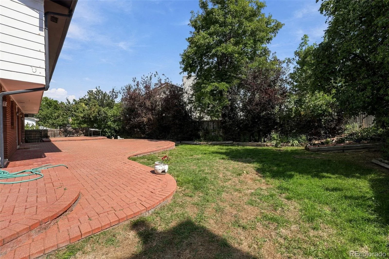3700 S Roslyn Way Denver CO 80237 | MLS #REC7146214 09222026190158 1600 48