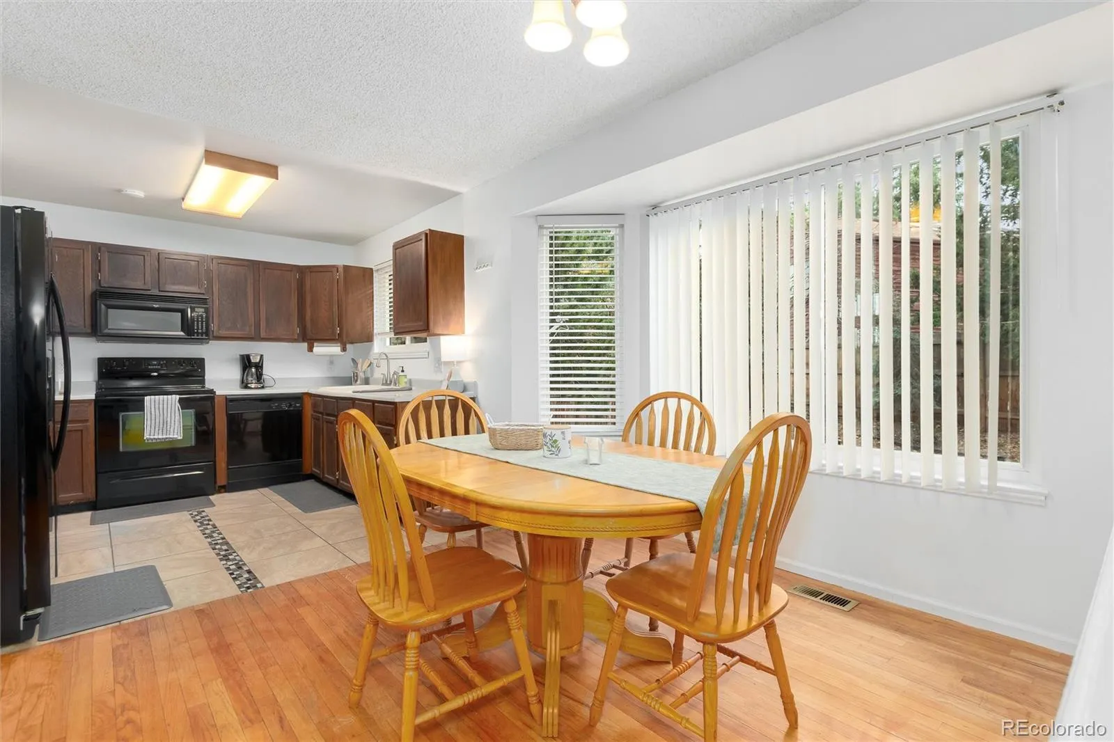 4177 S Lewiston Circle Aurora CO 80013 MLS #REC7146336 05212026184811 1600 14