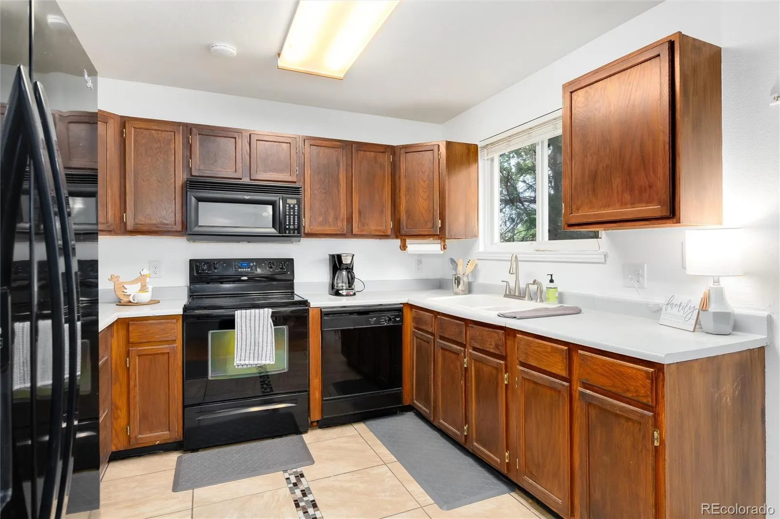 4177 S Lewiston Circle Aurora CO 80013 MLS #REC7146336 05212026184811 1600 17