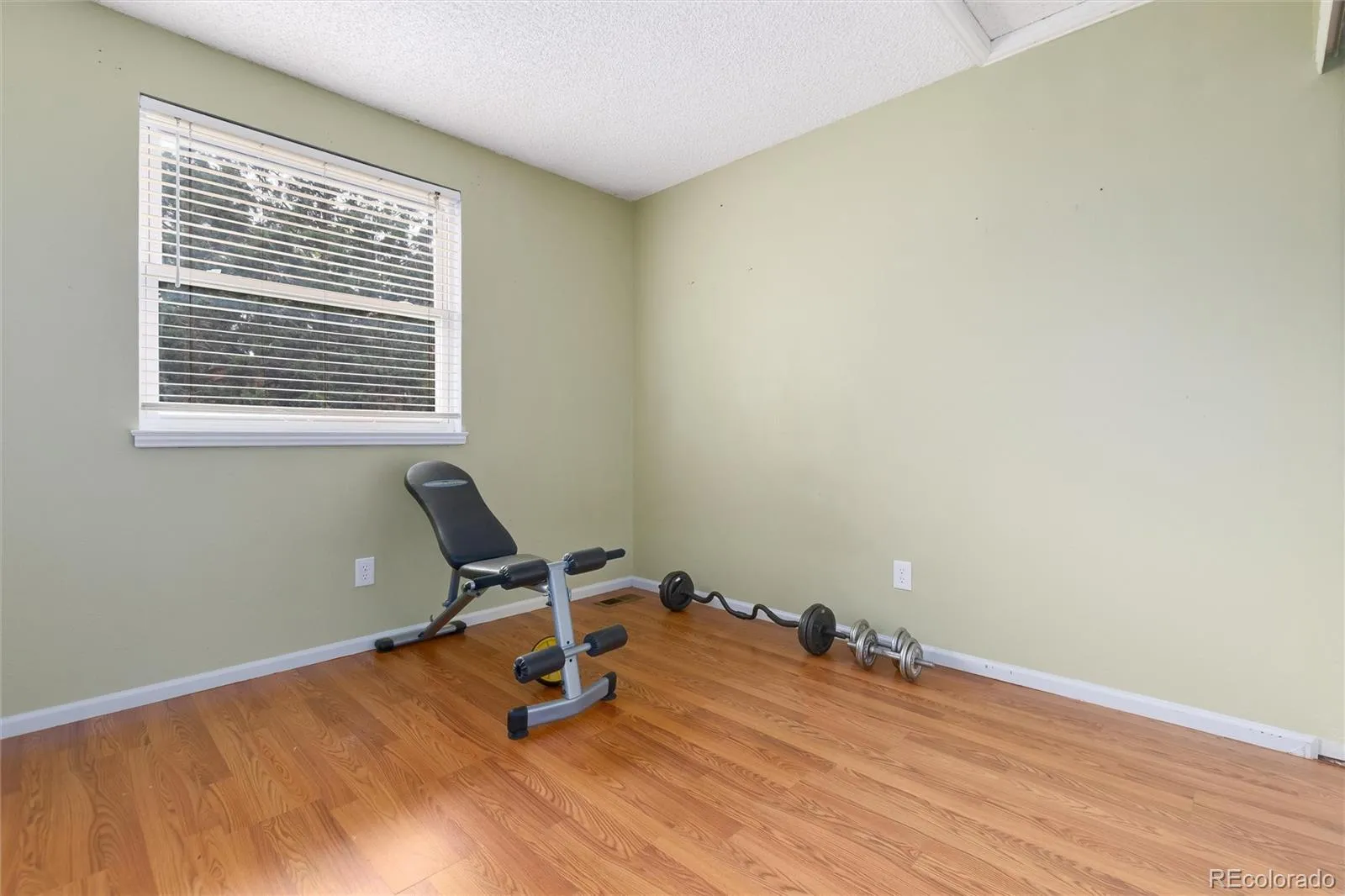 4177 S Lewiston Circle Aurora CO 80013 MLS #REC7146336 05212026184811 1600 34