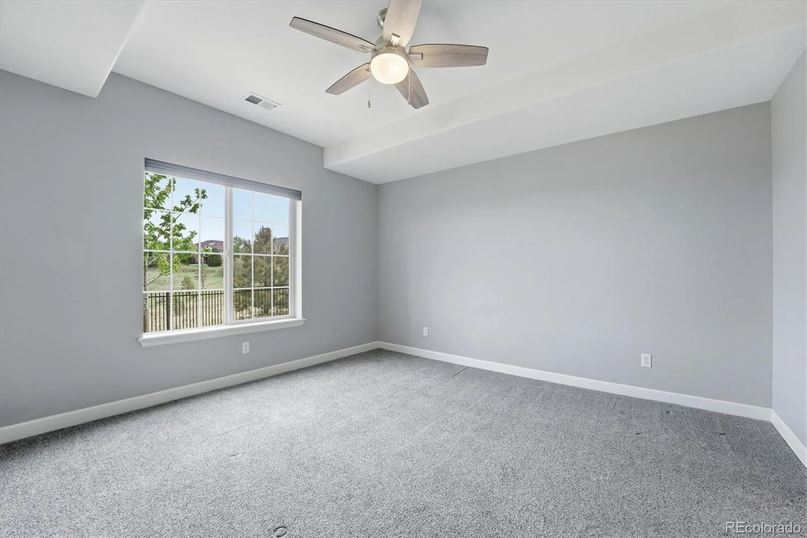 22917 E Bailey Circle Aurora CO 80016 MLS #REC7147627 05162026041251 1600 33