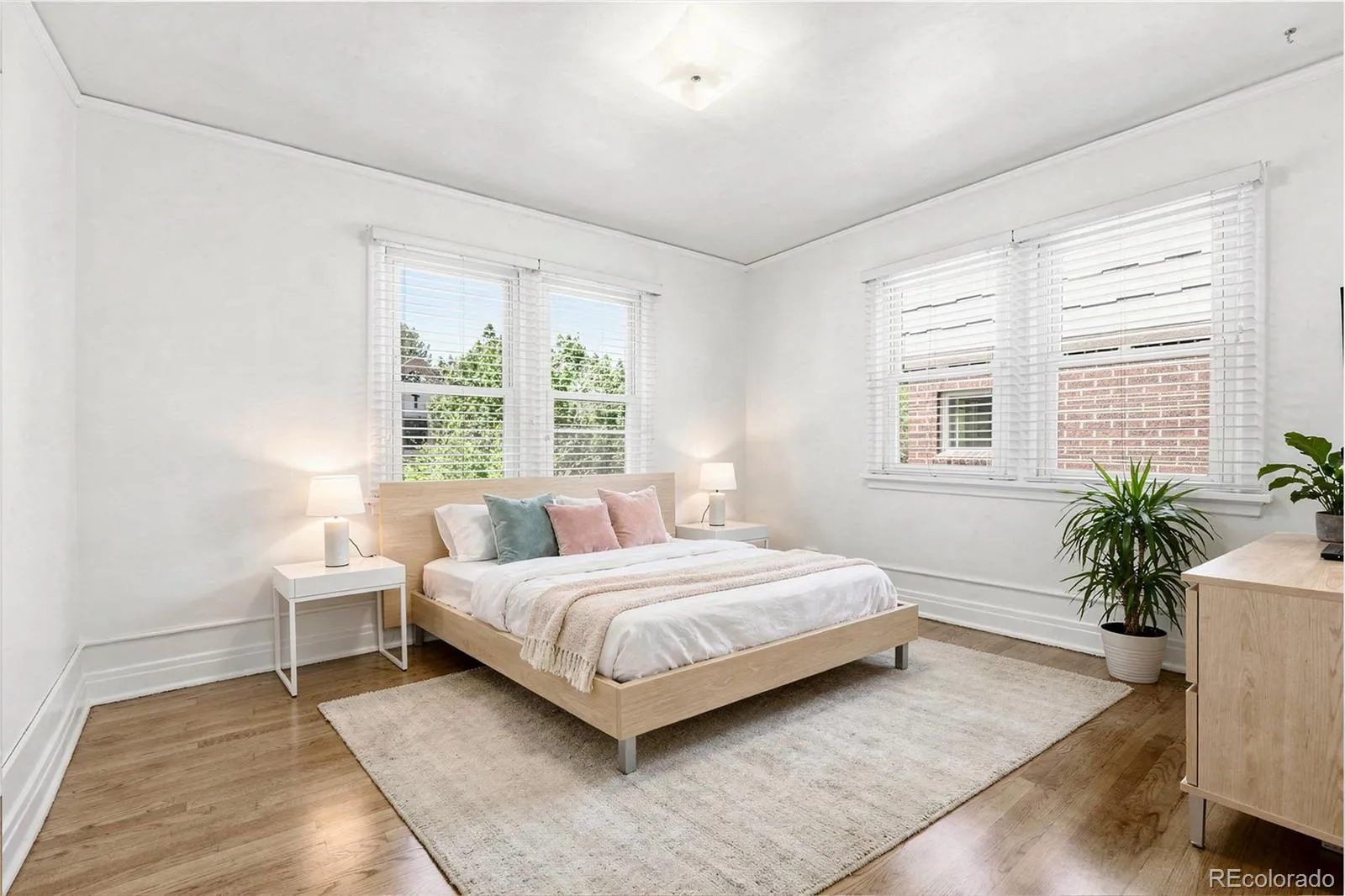 1208 S Elizabeth Street Denver CO 80210 MLS #REC7149422 05142026155417 1600 18