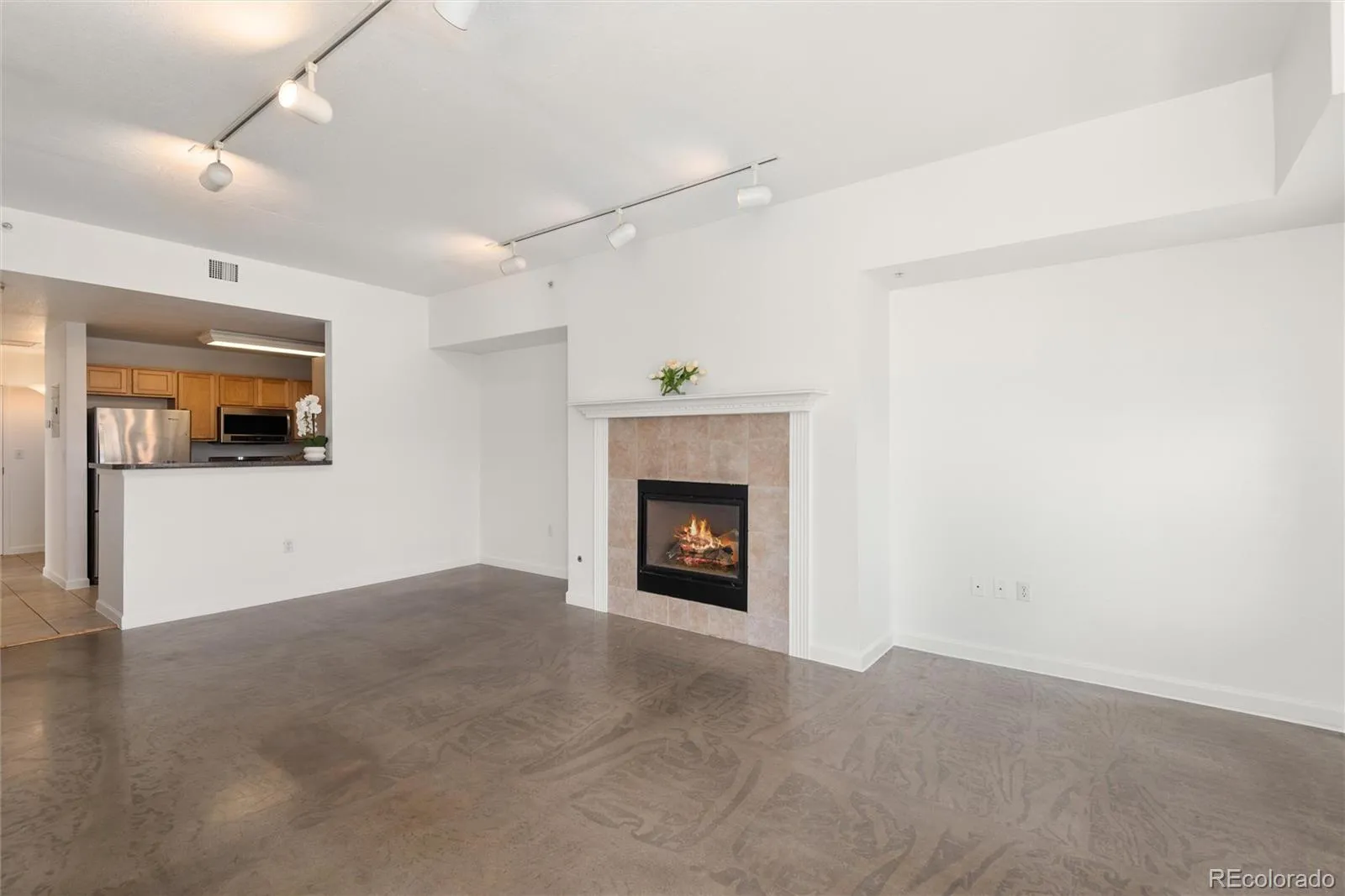 1780 N Washington Street #305 Denver CO 80203 MLS #REC7150255 05102026141825 1600 23
