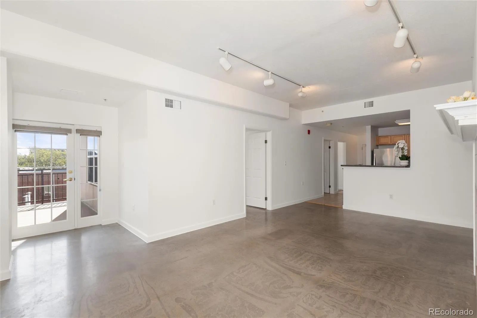 1780 N Washington Street #305 Denver CO 80203 MLS #REC7150255 05102026141825 1600 3