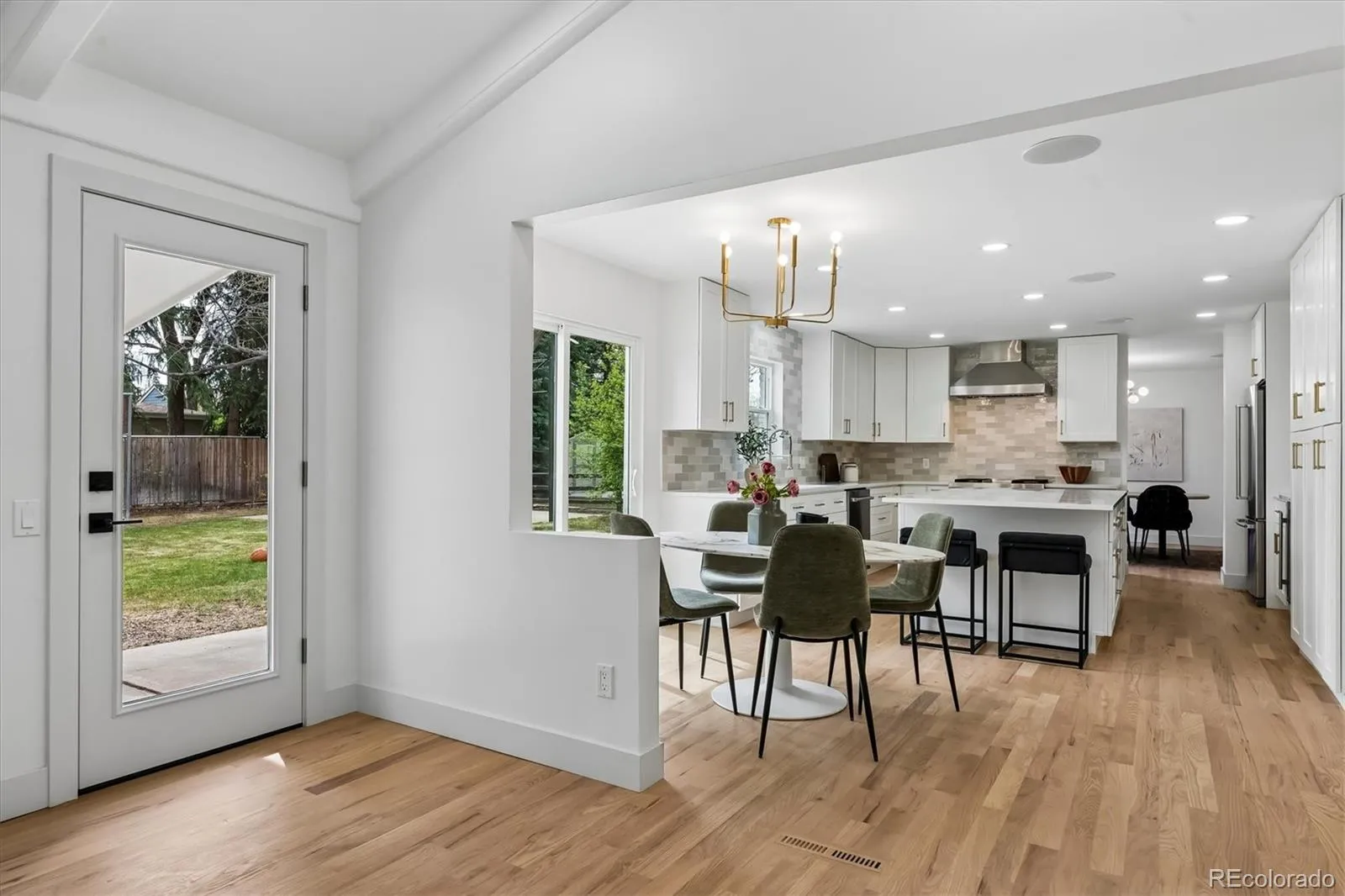 04032026224740 1600 17