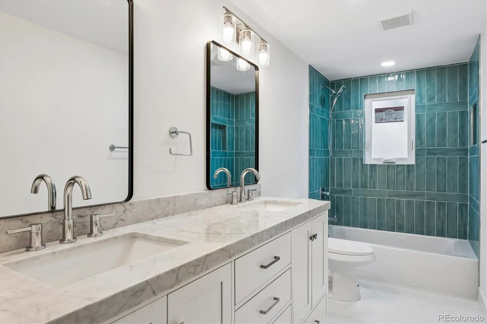 04032026224740 1600 21