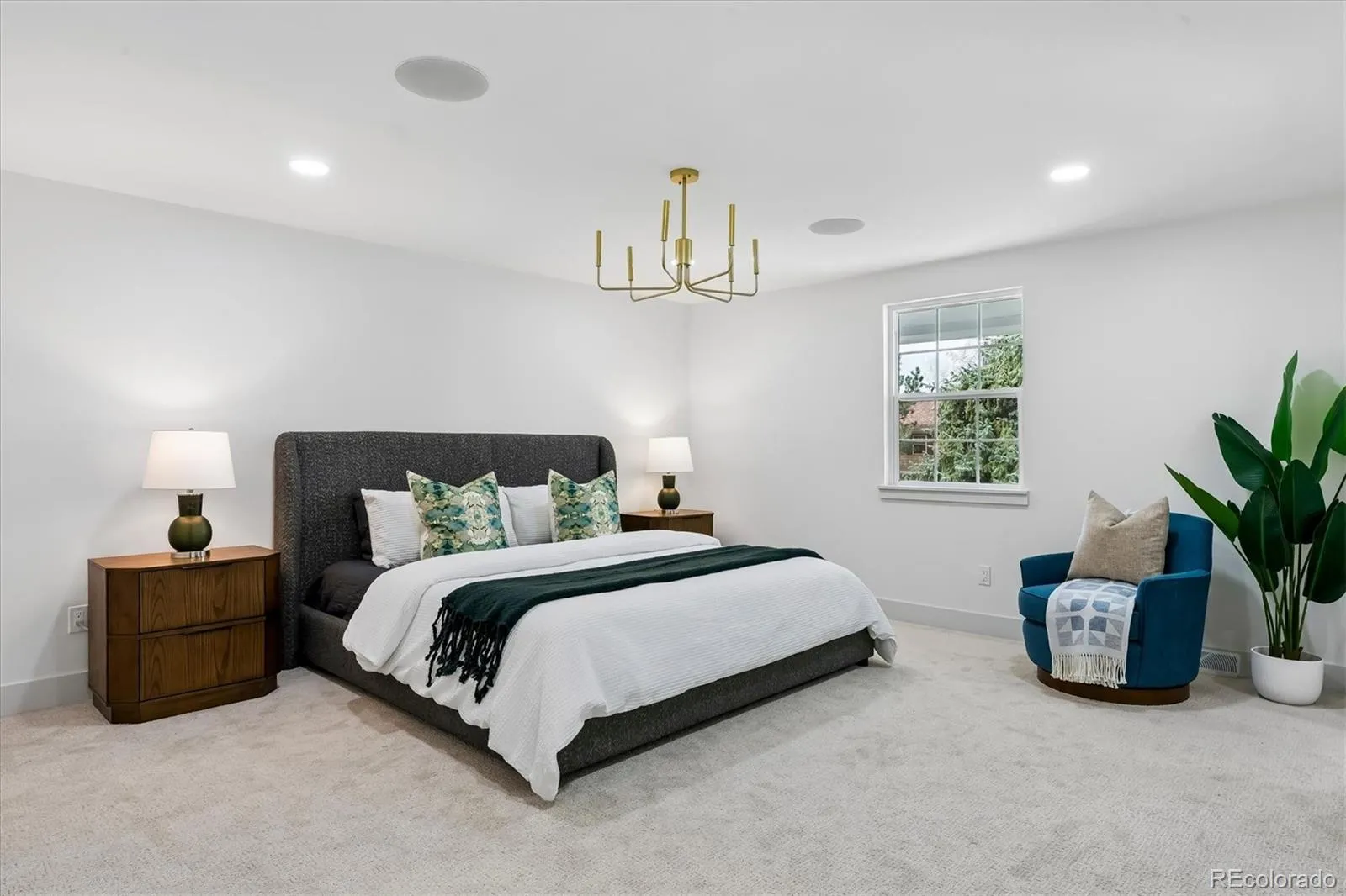 04032026224740 1600 23