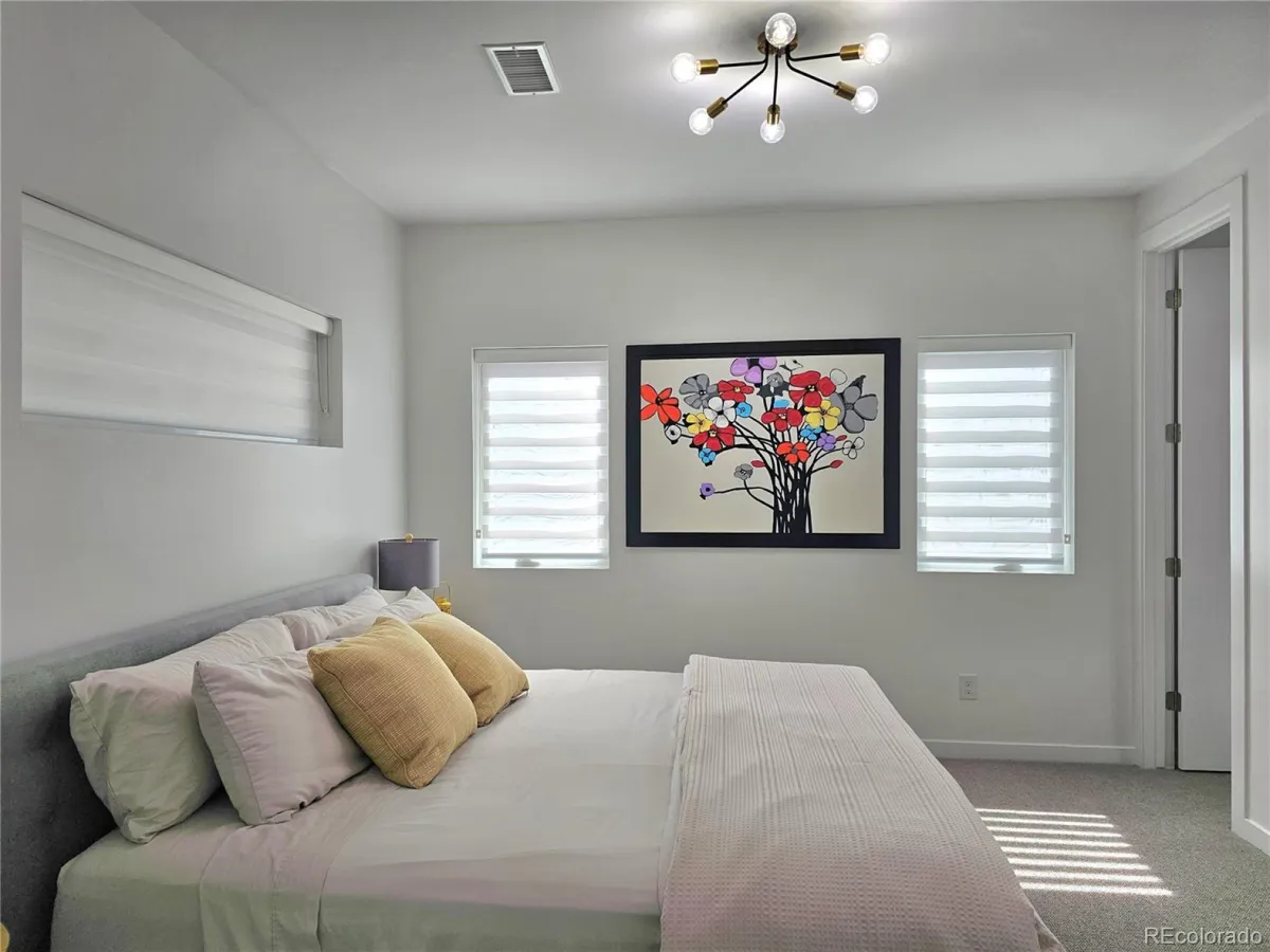 04012026063549 1200 29